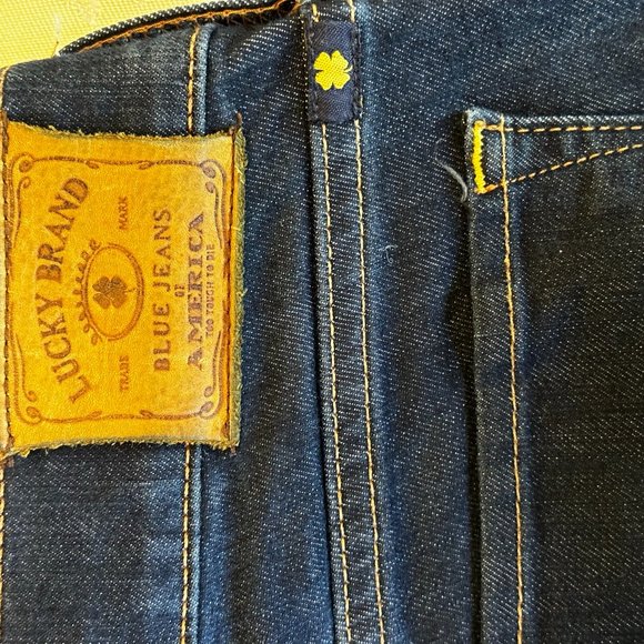 Lucky Brand Charlie Flare 8” Rise Flare Leg Jean Lightweight Dark Denim - Picture 2 of 7